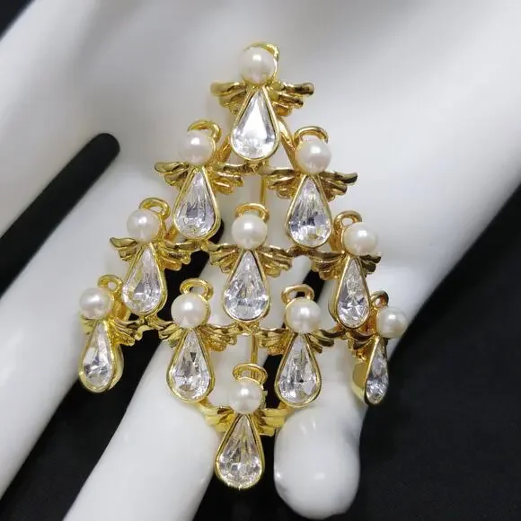 BW Angel Christmas Tree Brooch, Gold Plated, Book Piece, 1970s Vintage Jewelry - Picture 2 of 10